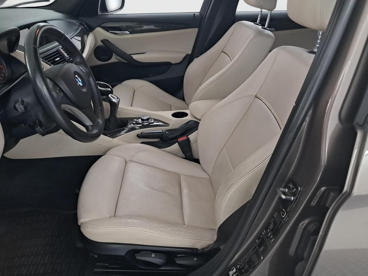2010 BMW X1 - 28