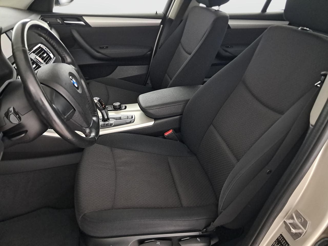 2015 BMW X3 - 29