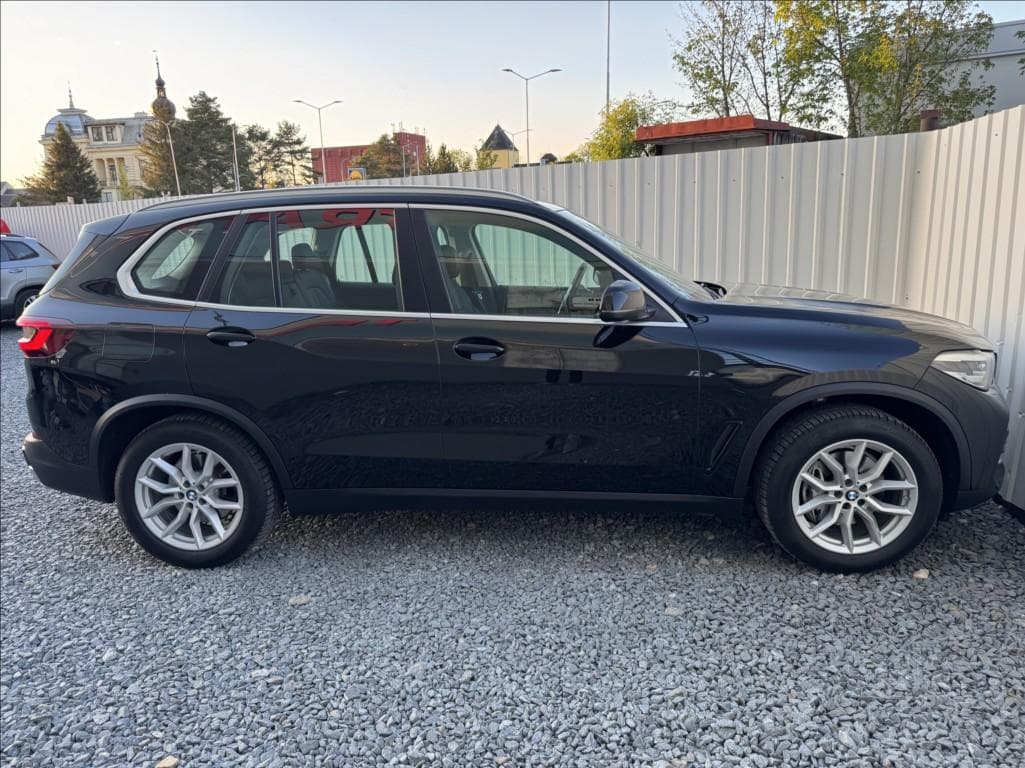 2021 BMW X5 - 14