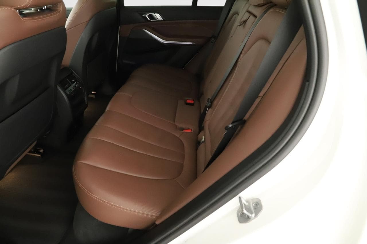2021 BMW X5 - 11
