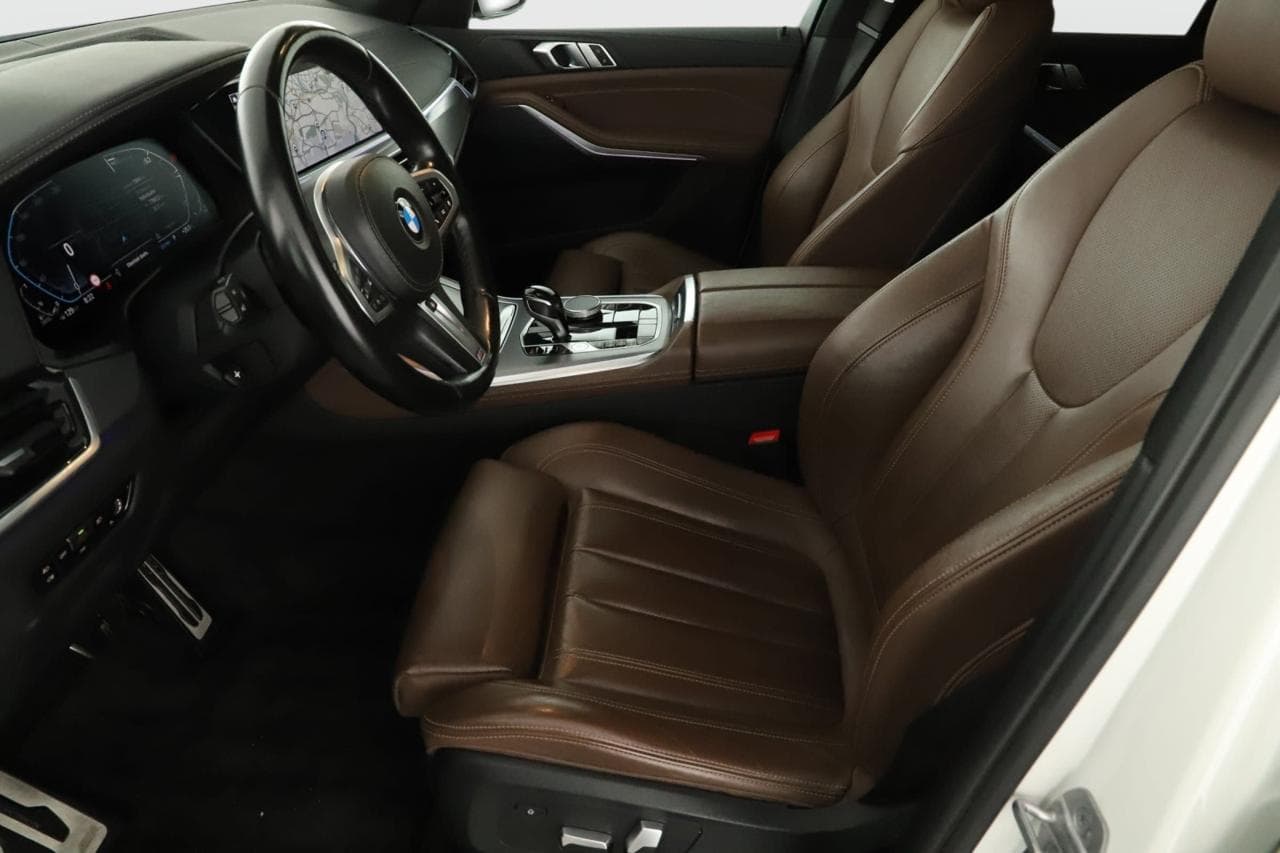 2021 BMW X5 - 12