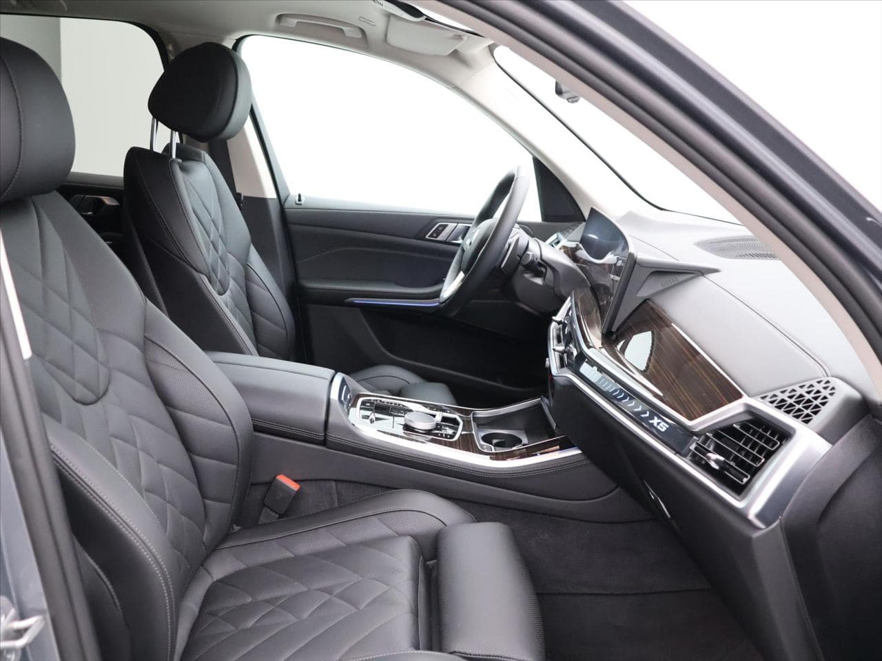 2024 BMW X5 - 24