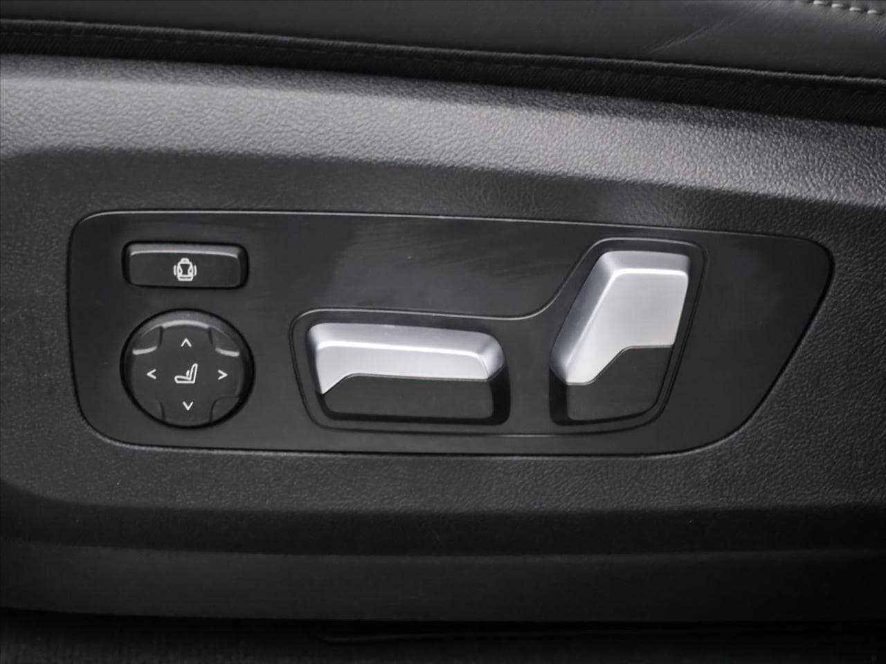 2024 BMW X5 - 31