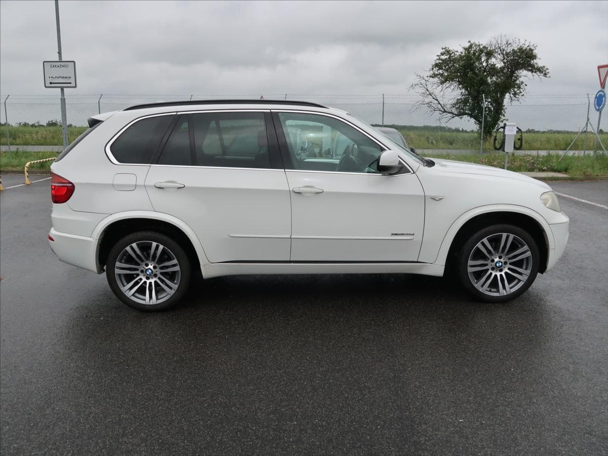 2010 BMW X5 - 9