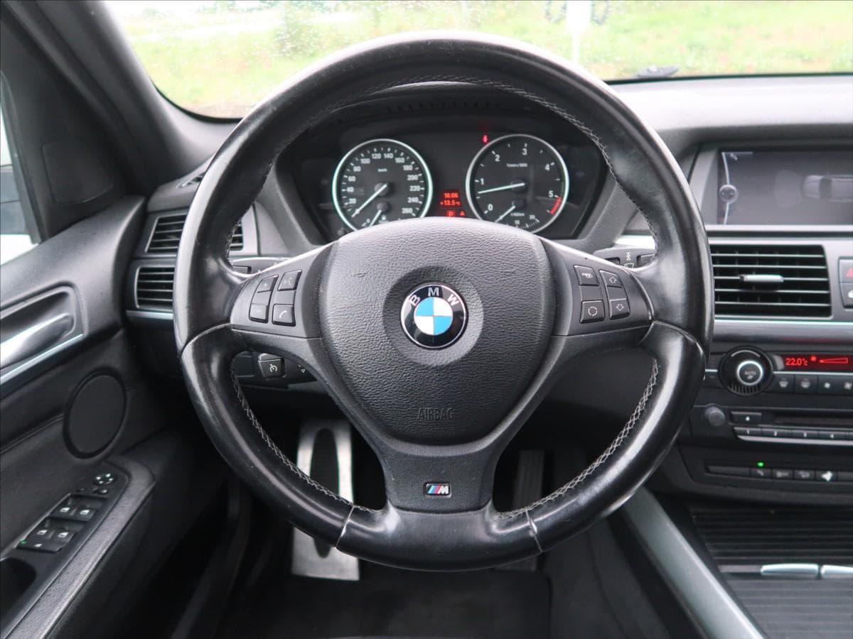 2010 BMW X5 - 13