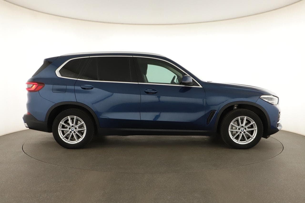 2022 BMW X5 - 13