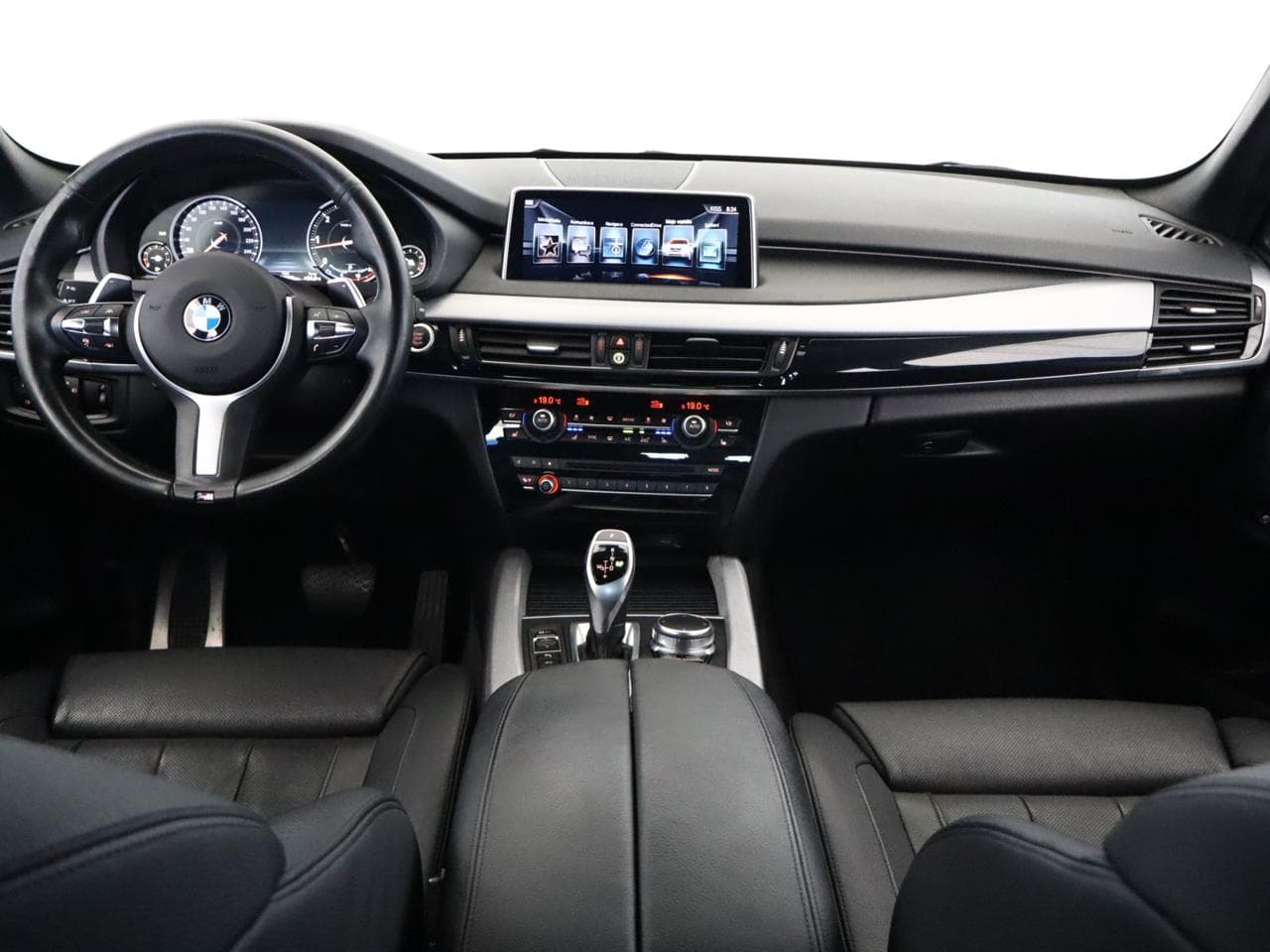 2017 BMW X5 - 11