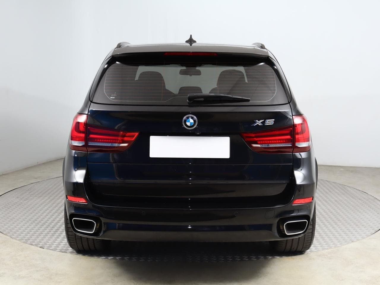 2017 BMW X5 - 6