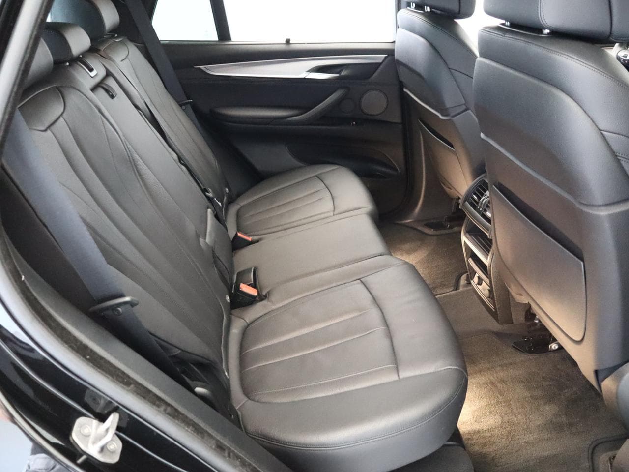 2017 BMW X5 - 15