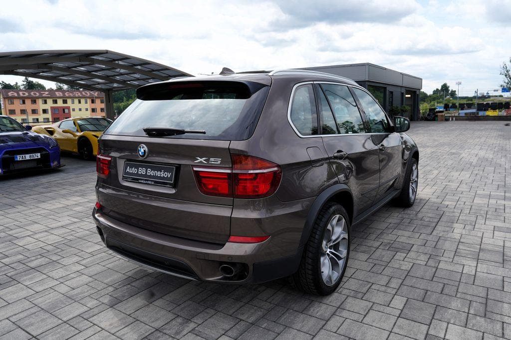 2011 BMW X5 - 6