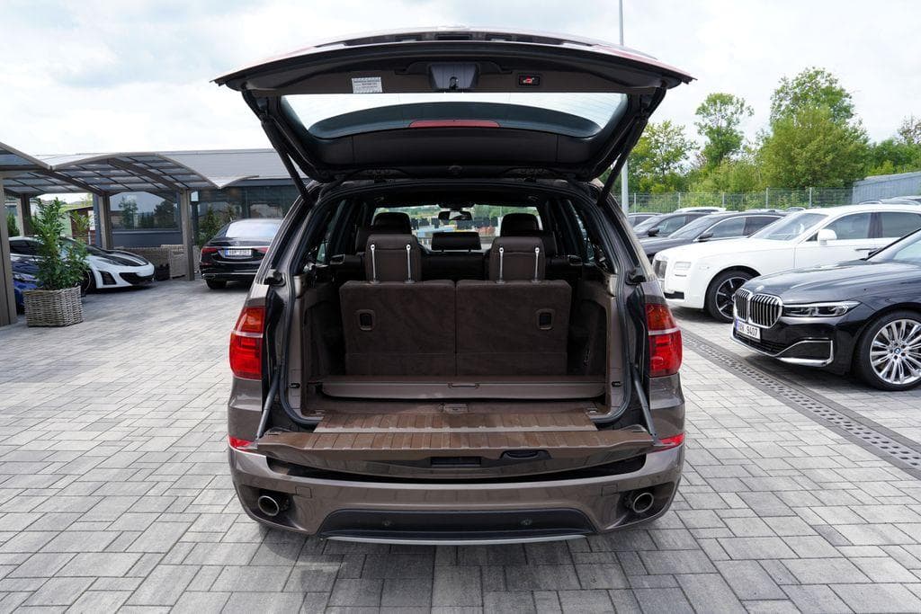 2011 BMW X5 - 11