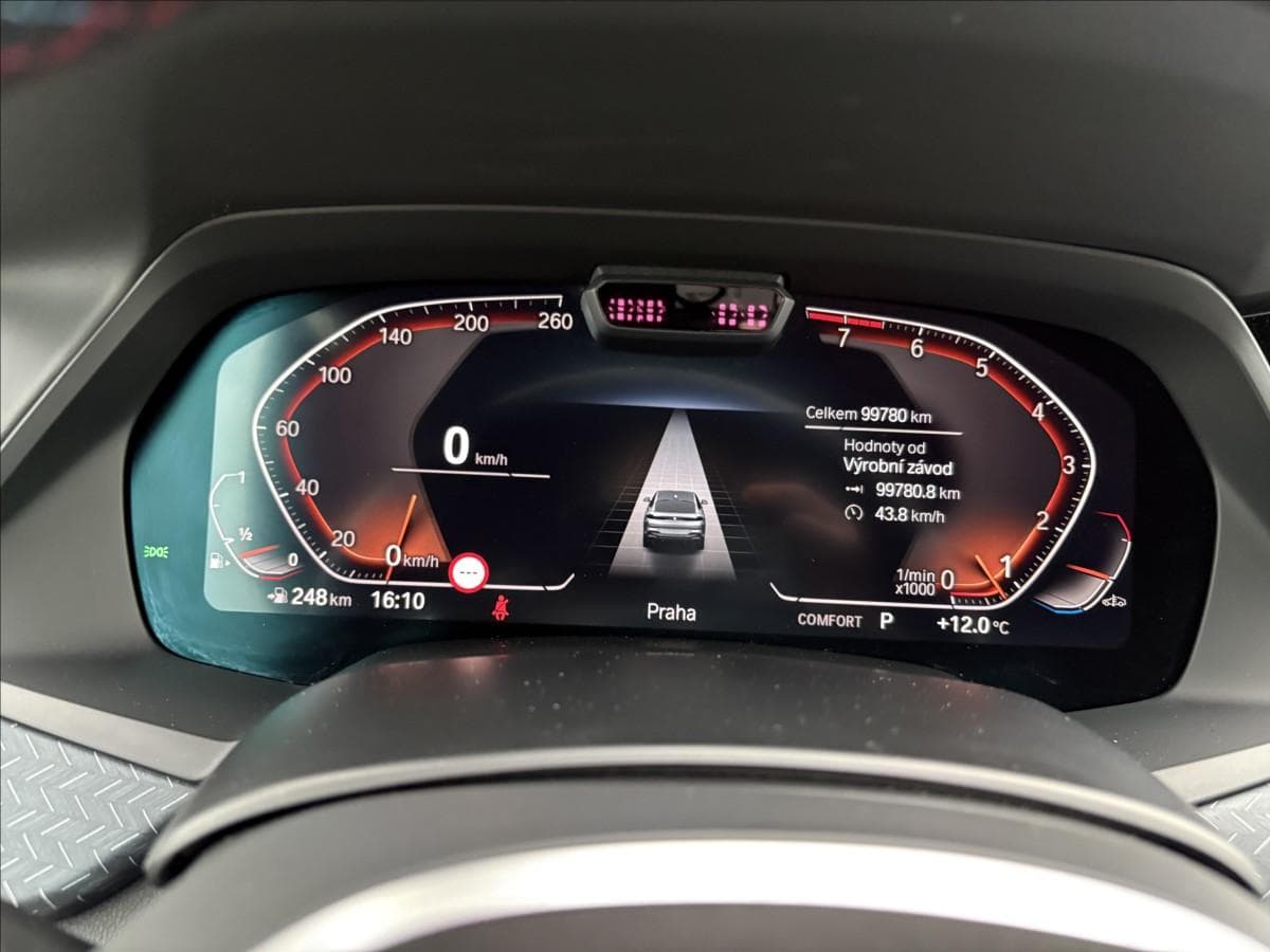 2021 BMW X6 - 16