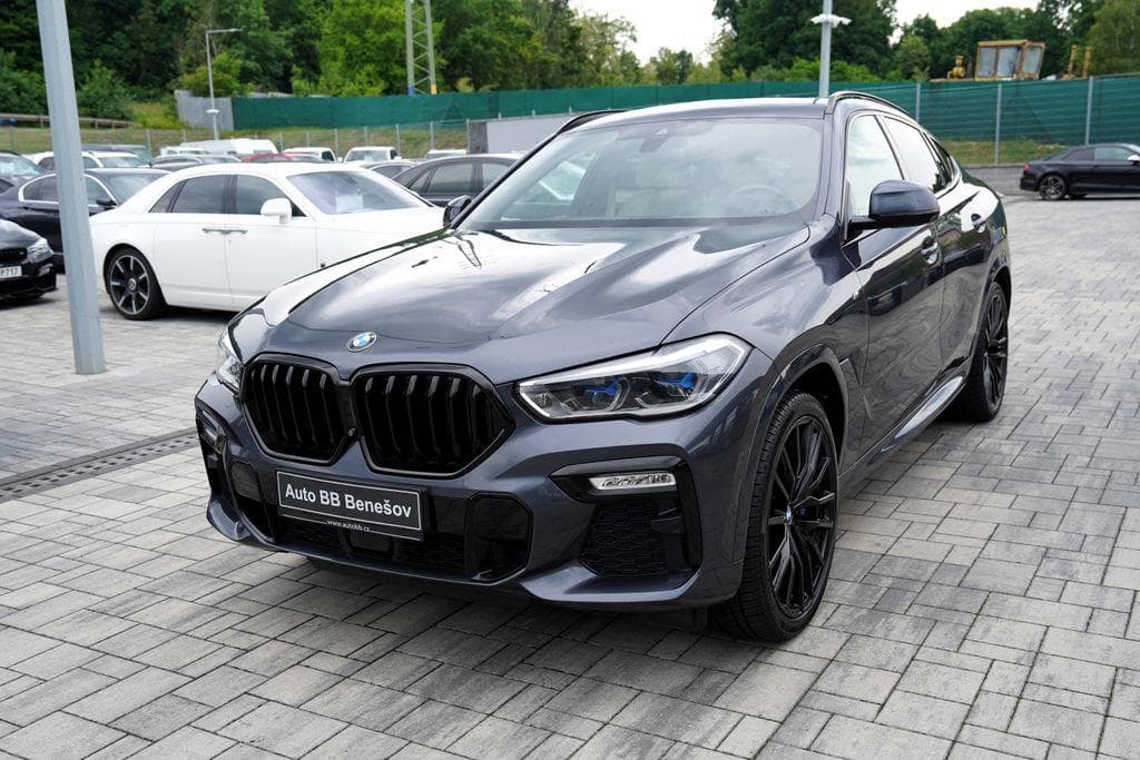 2020 BMW X6 - 2