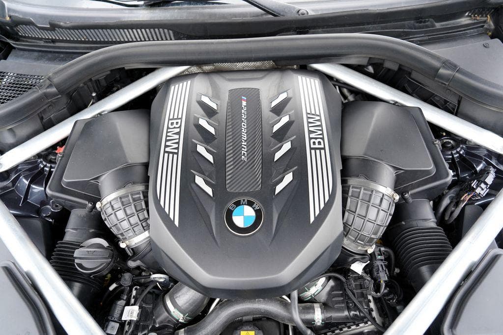 2020 BMW X6 - 10