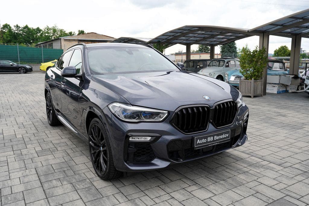 2020 BMW X6 - 8