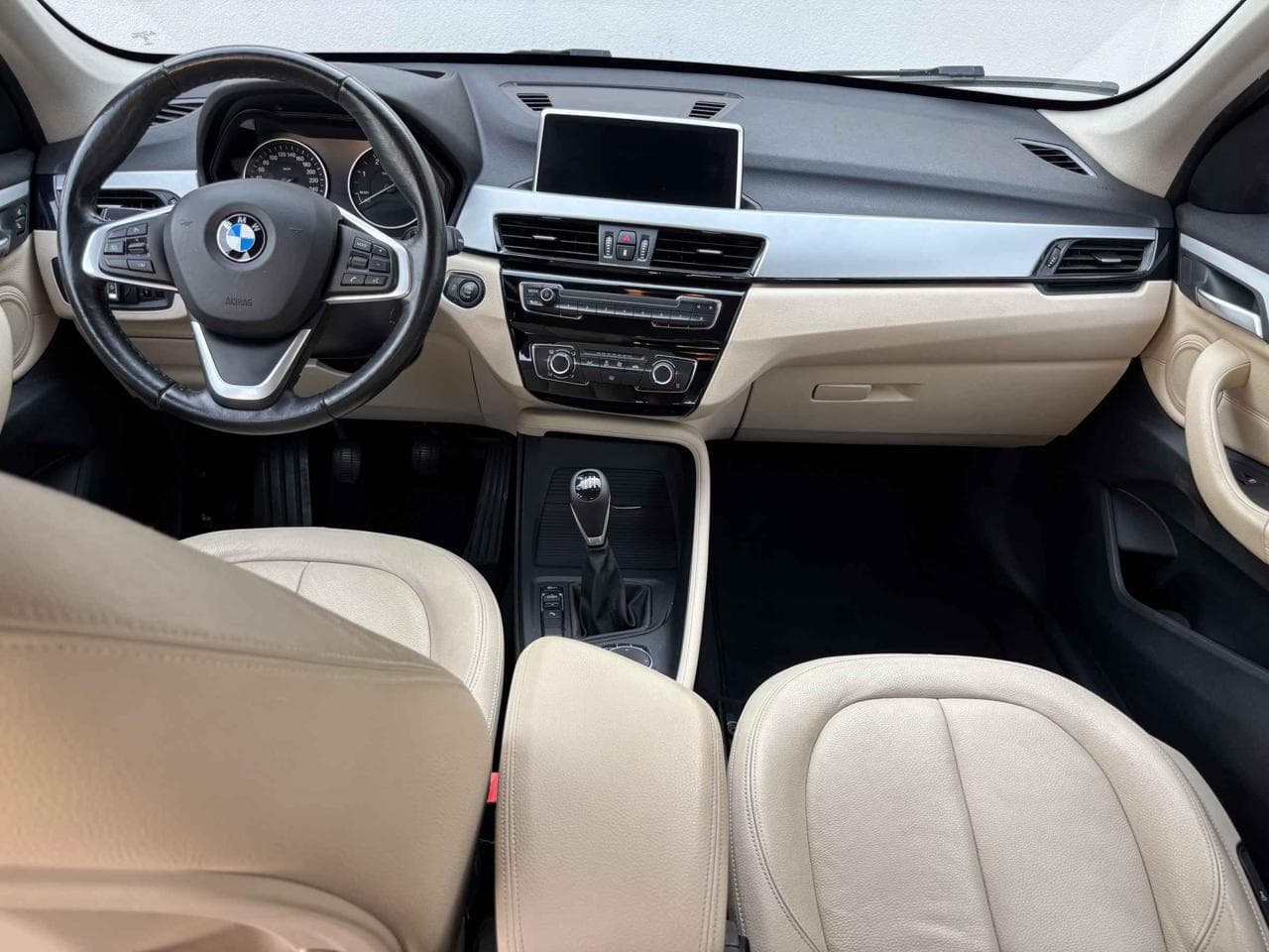 2018 BMW X1 - 15