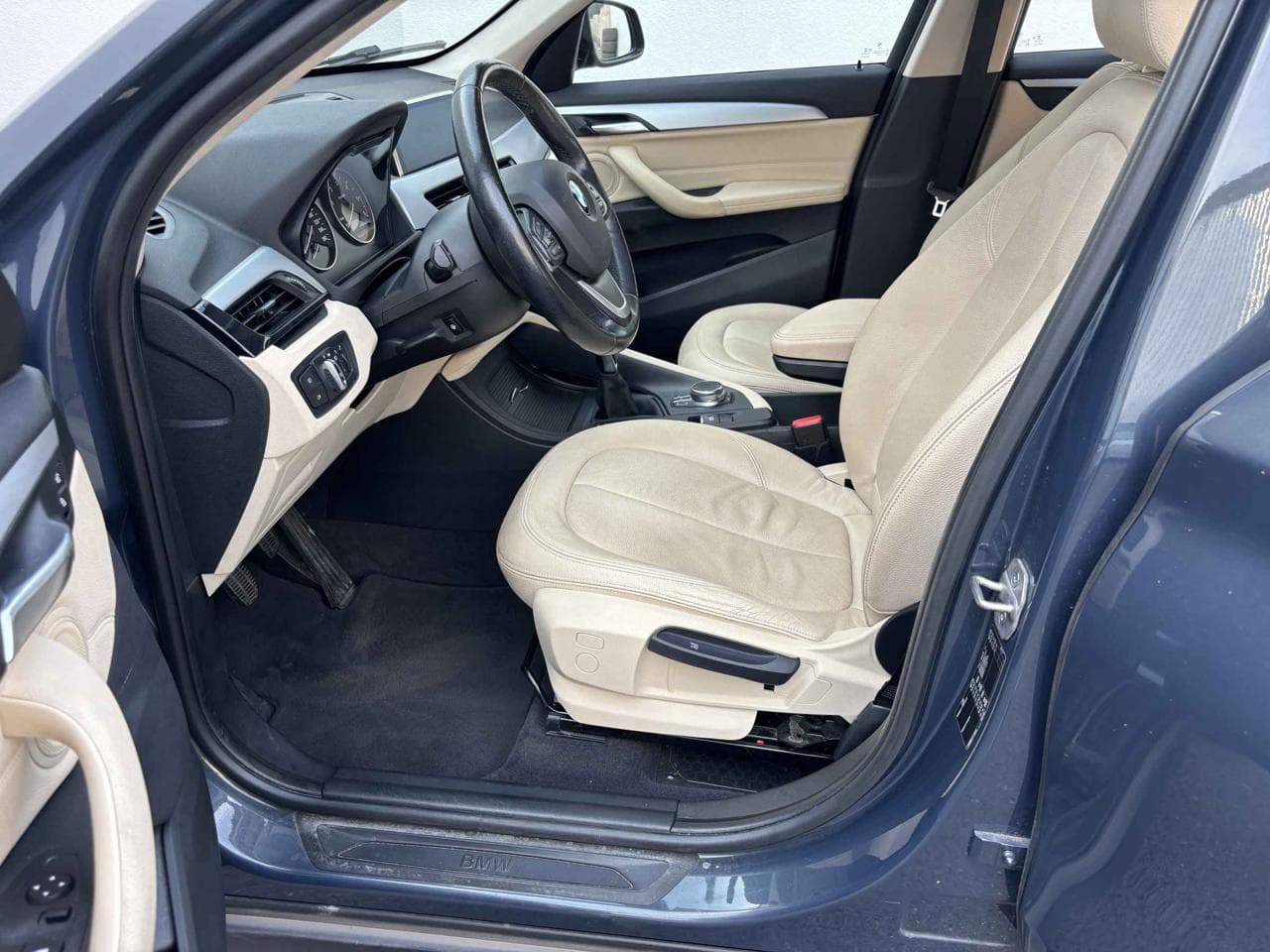 2018 BMW X1 - 17