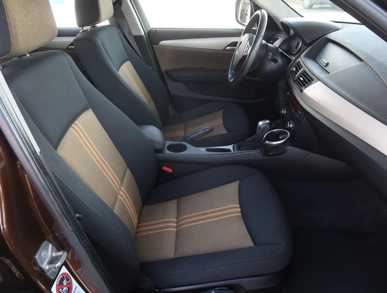 2013 BMW X1 - 12