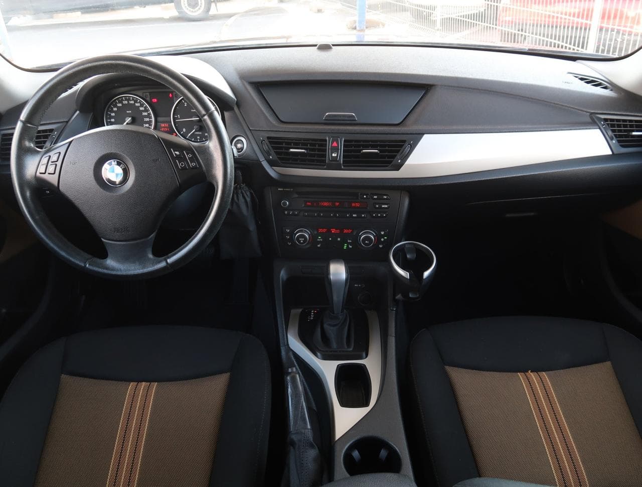 2013 BMW X1 - 10