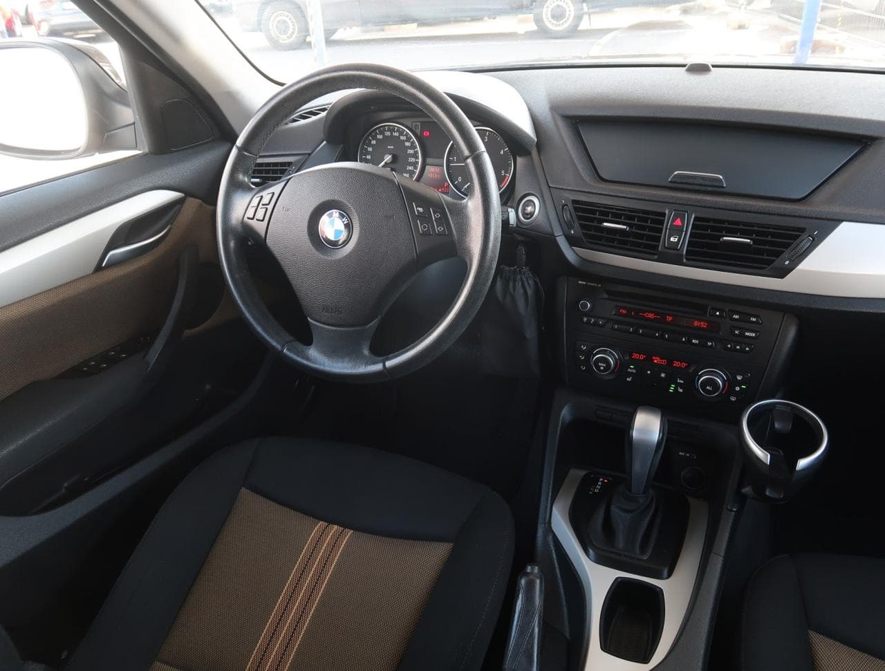 2013 BMW X1 - 9
