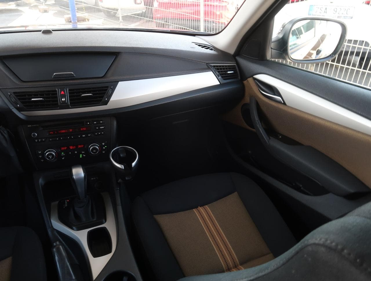 2013 BMW X1 - 11