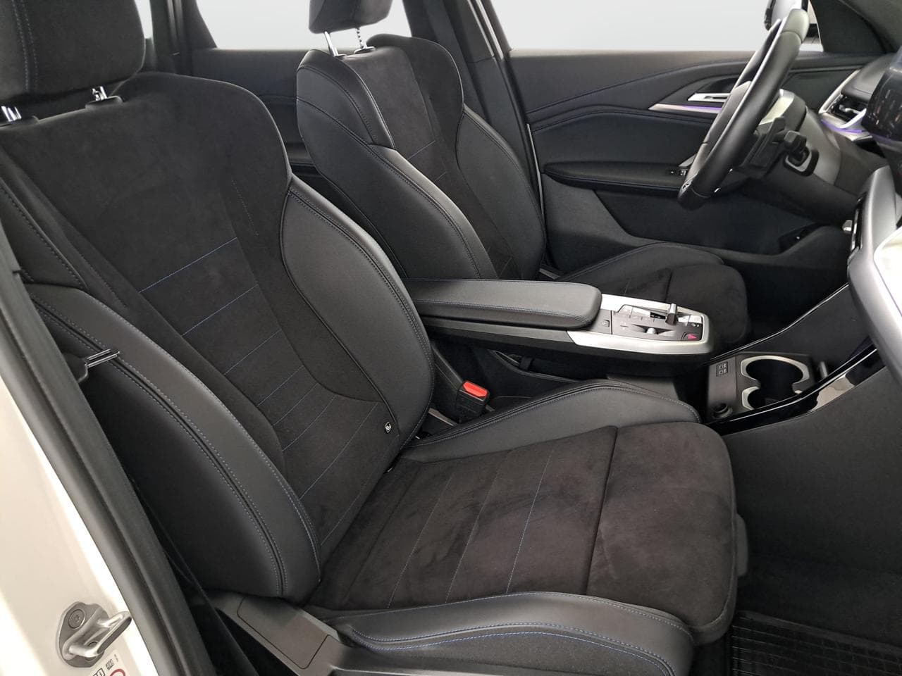 2024 BMW X1 - 12