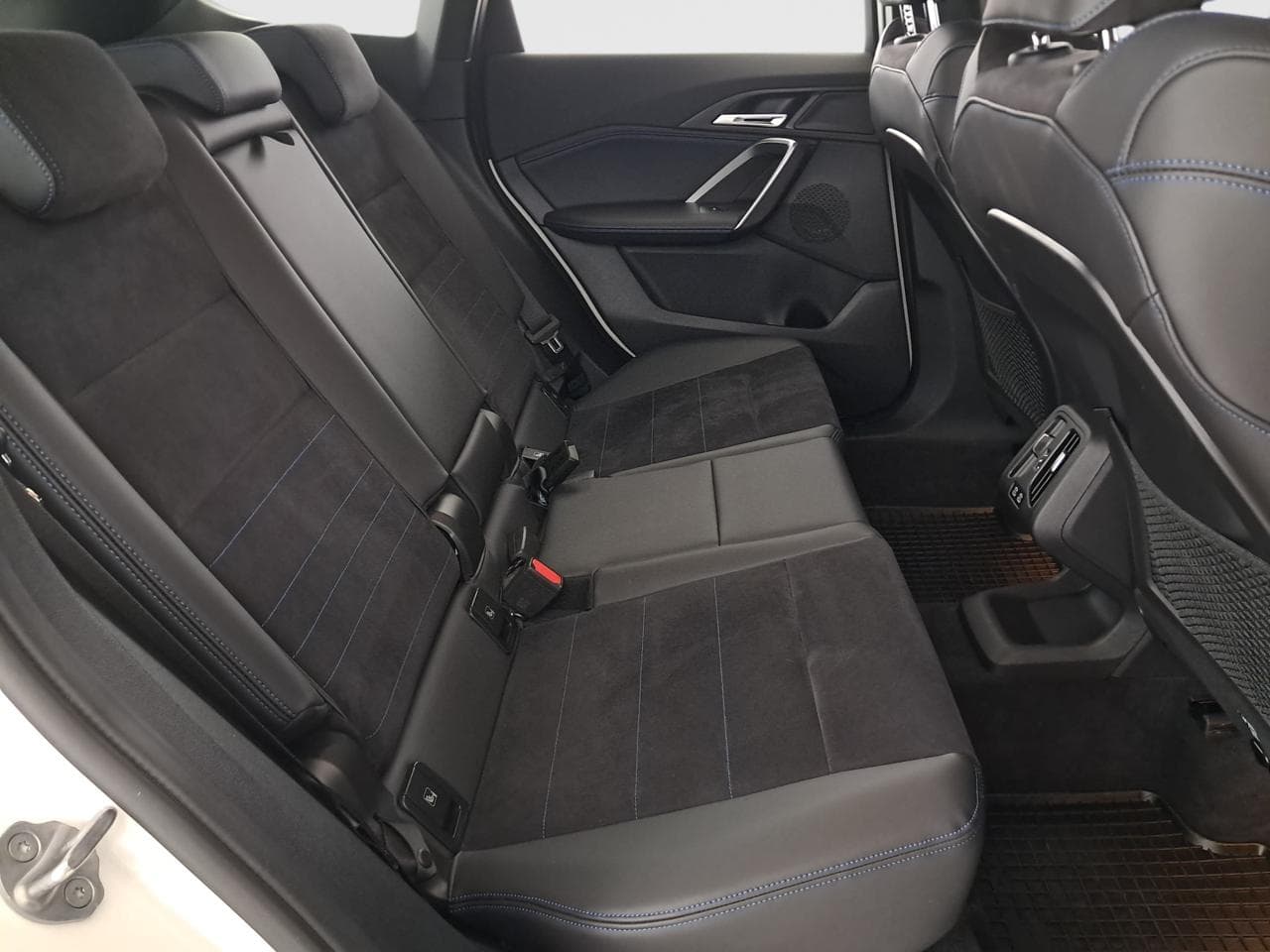 2024 BMW X1 - 13