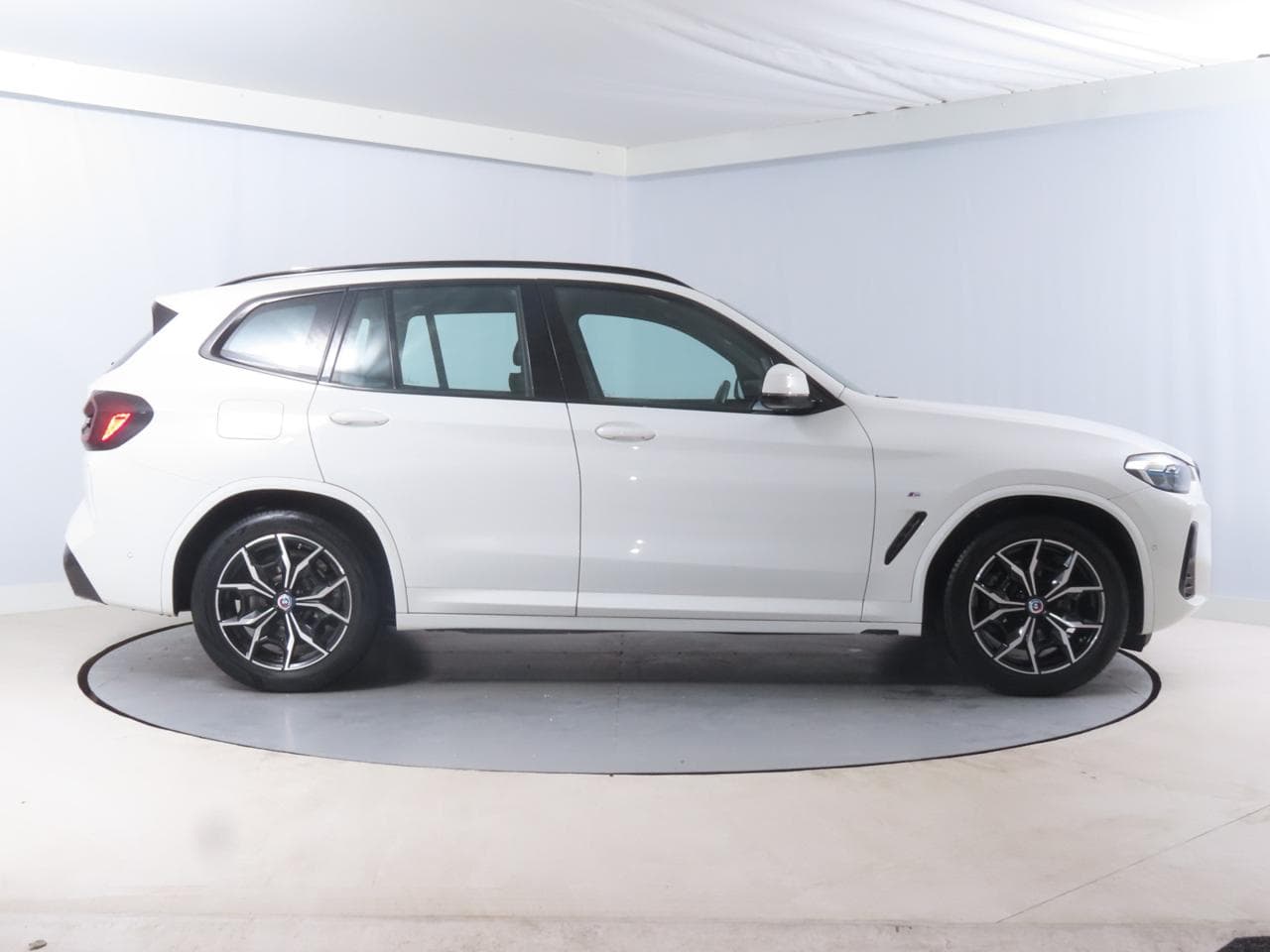 2022 BMW X3 - 8