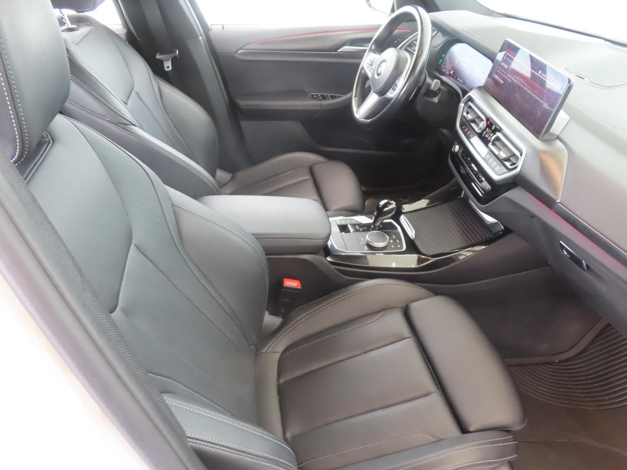 2022 BMW X3 - 12