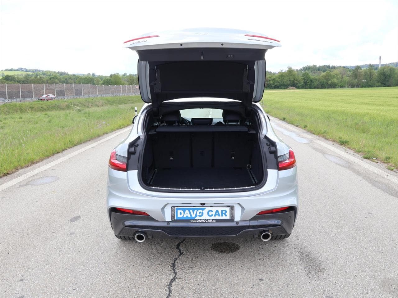 2021 BMW X4 - 8