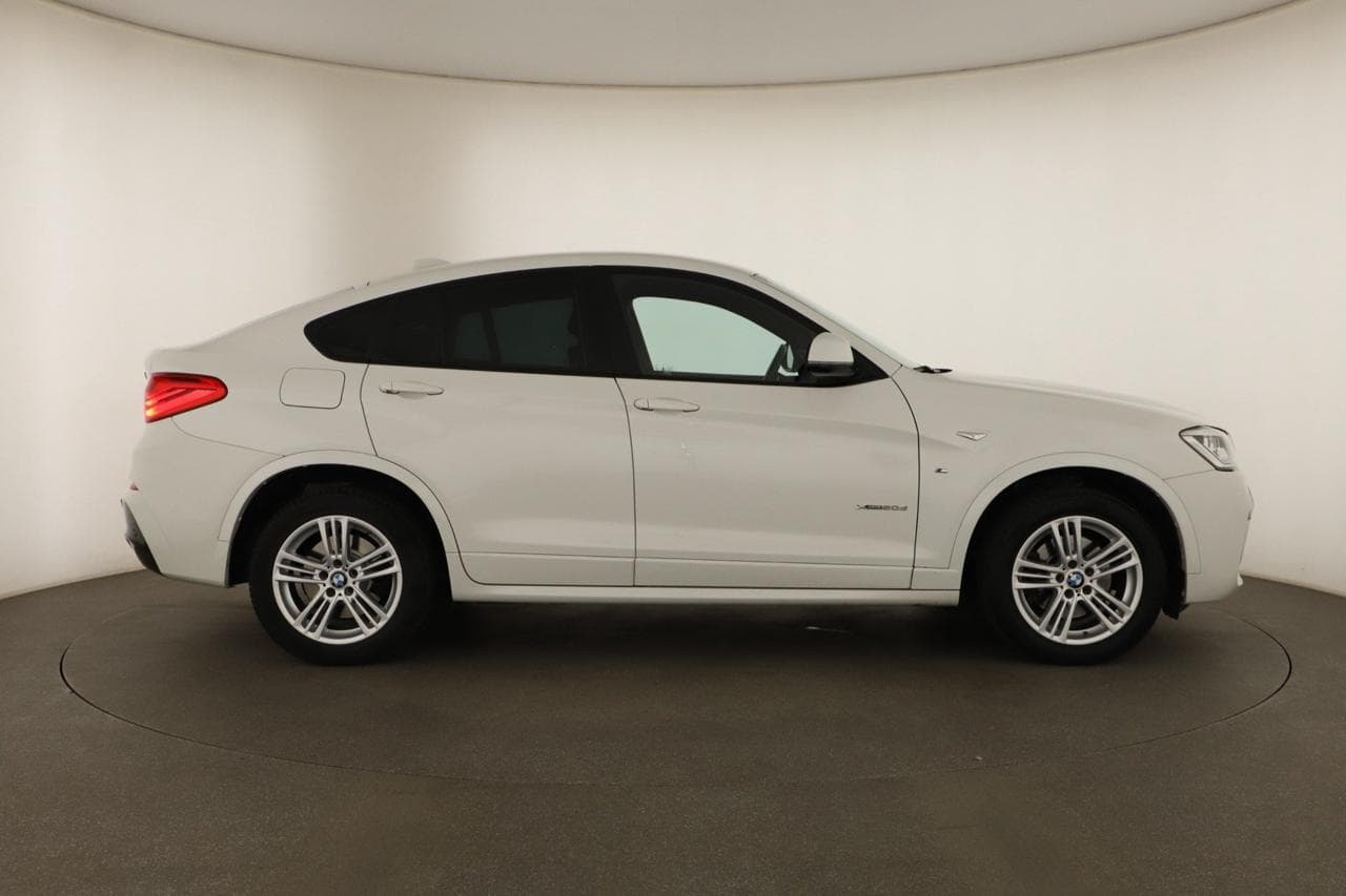 2016 BMW X4 - 10