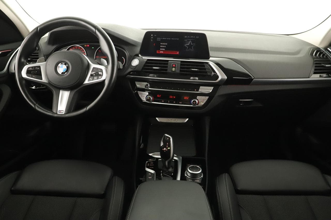 2021 BMW X4 - 9