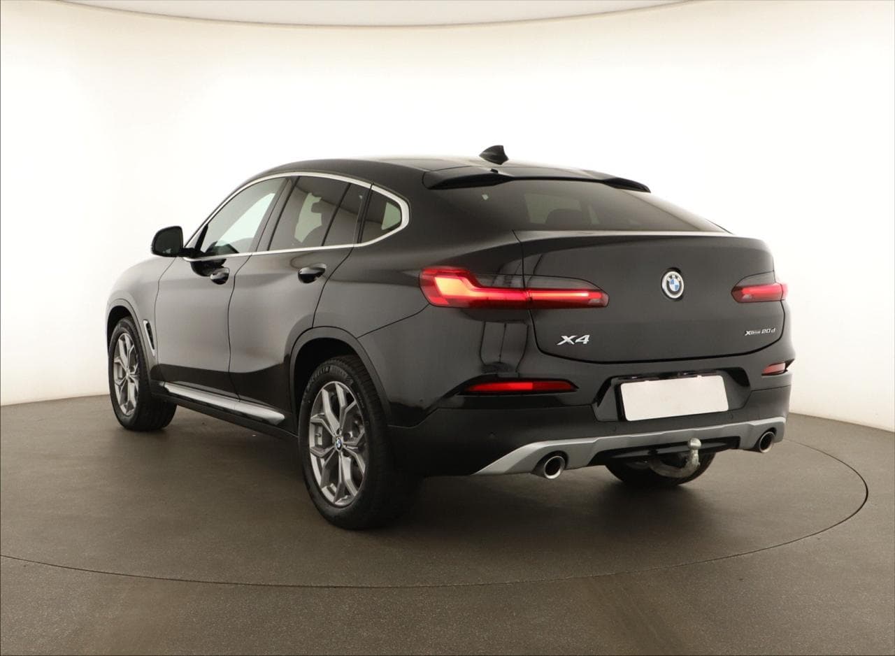 2021 BMW X4 - 5