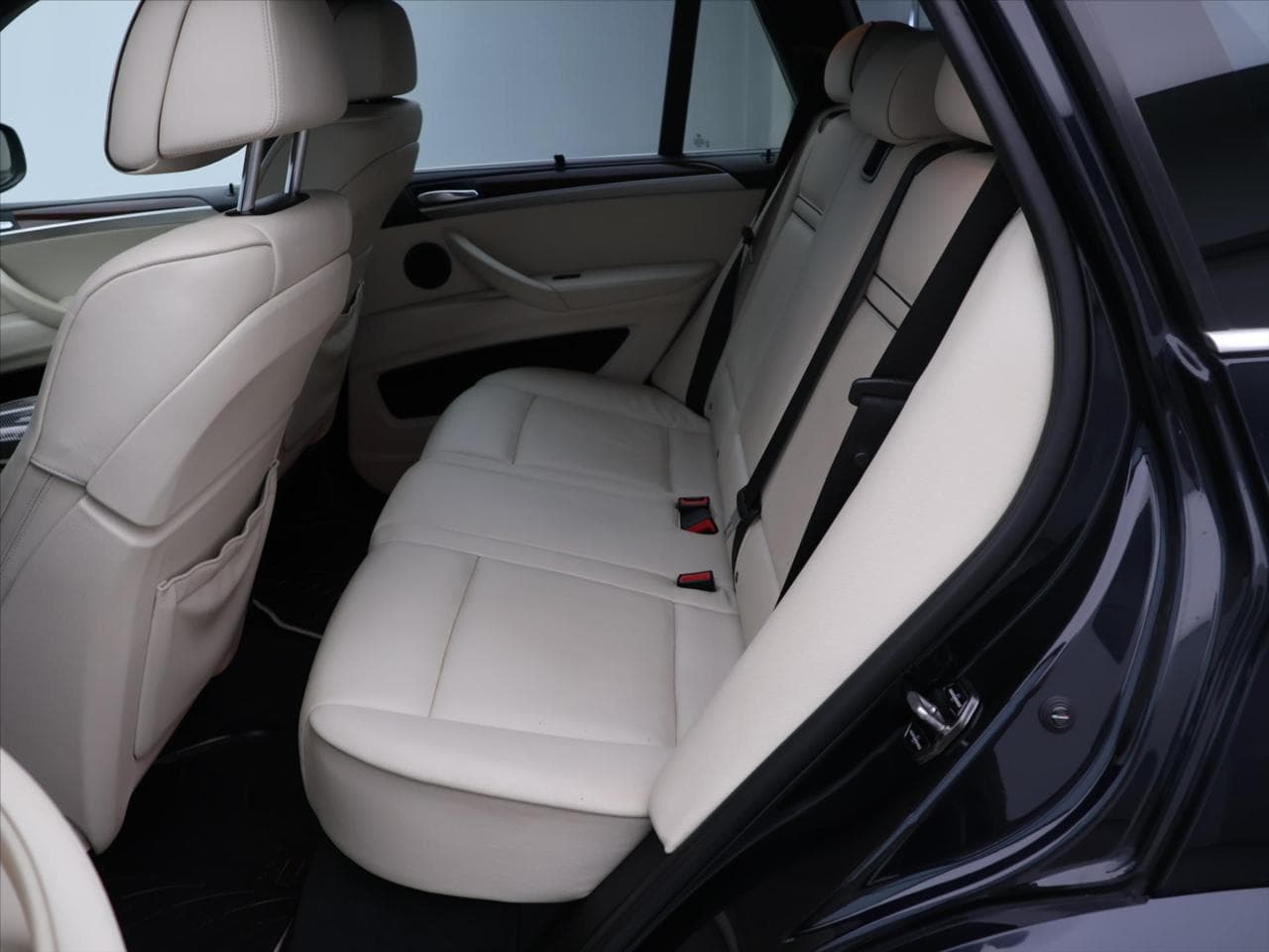 2012 BMW X5 - 16