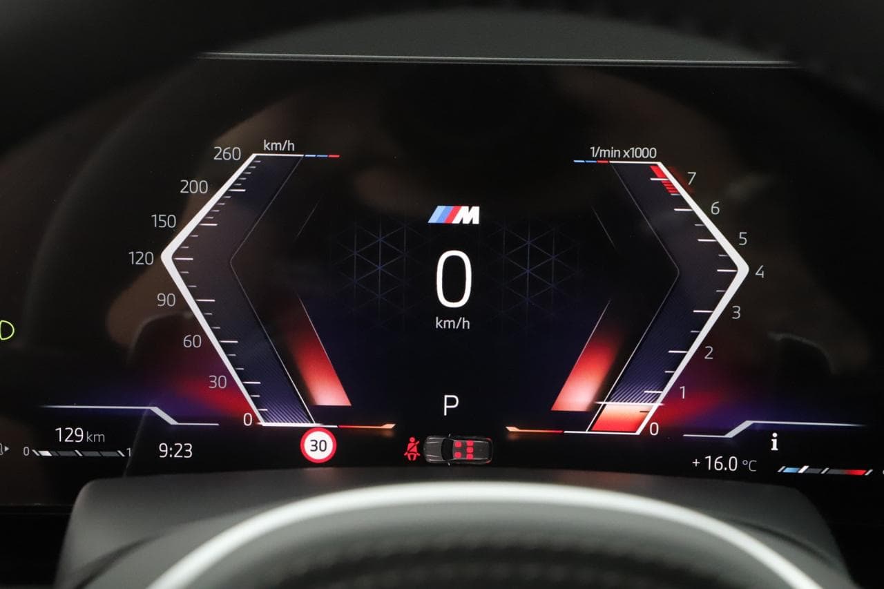 2025 BMW X5 - 24