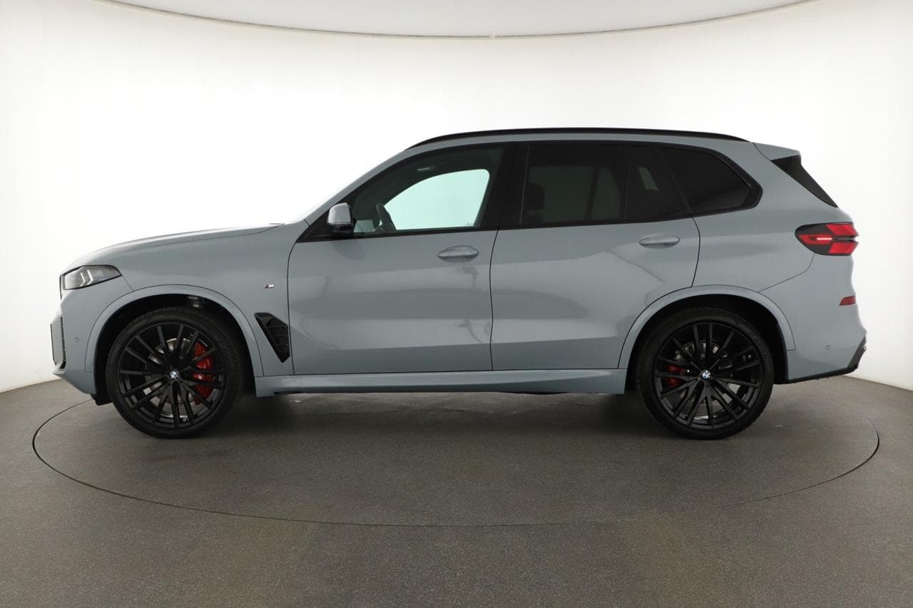 2025 BMW X5 - 5
