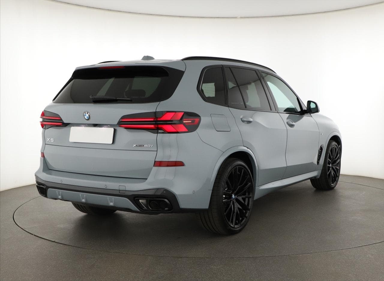 2025 BMW X5 - 9
