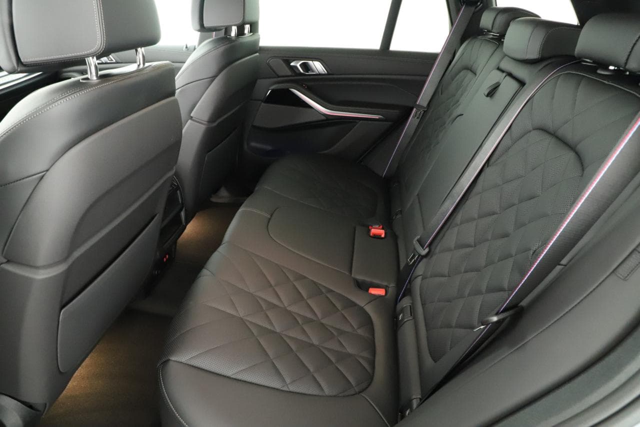 2025 BMW X5 - 18