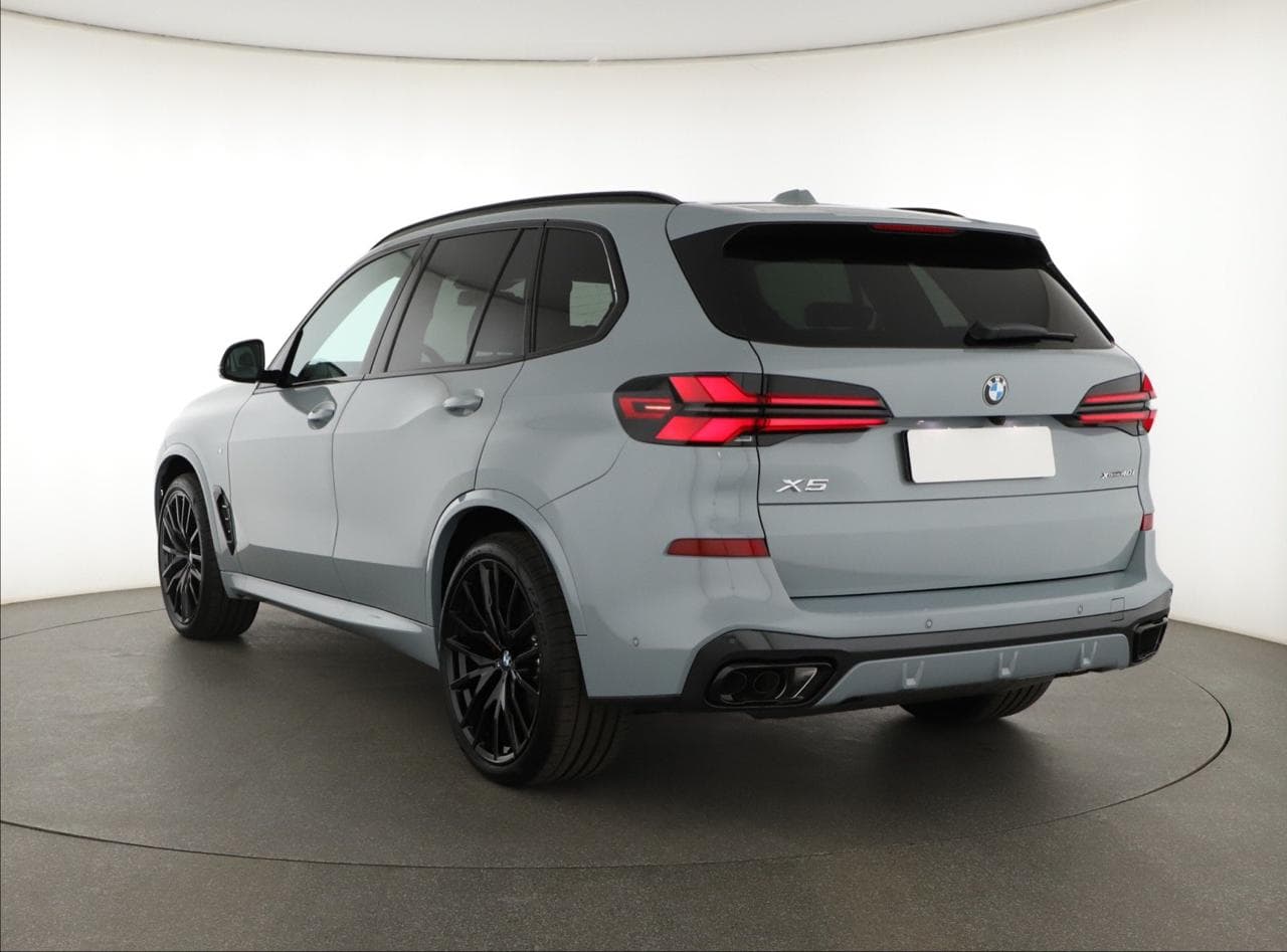 2025 BMW X5 - 6