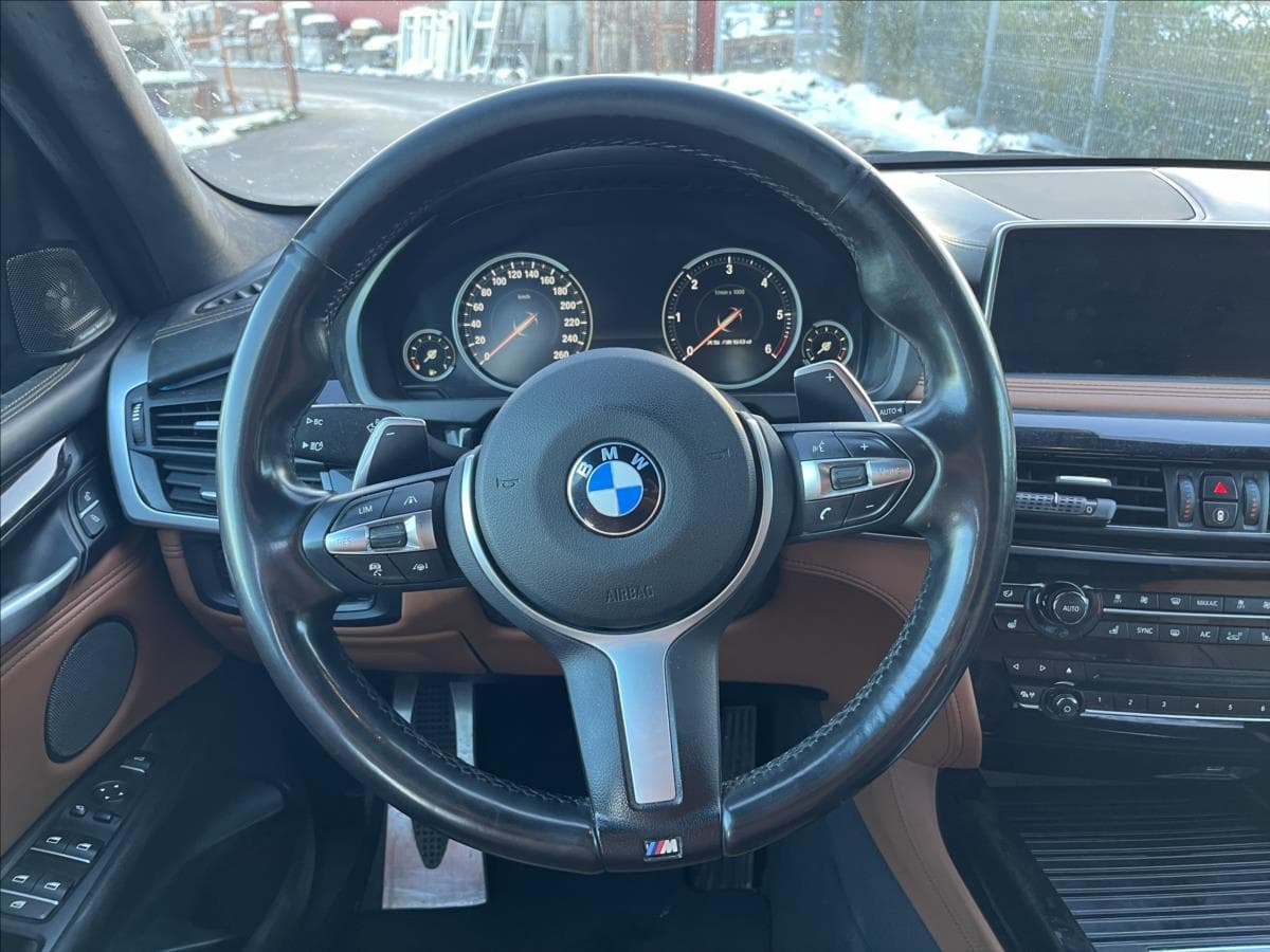 2019 BMW X5 - 14