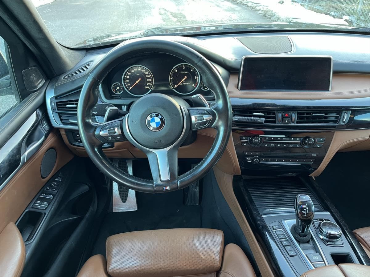 2019 BMW X5 - 13