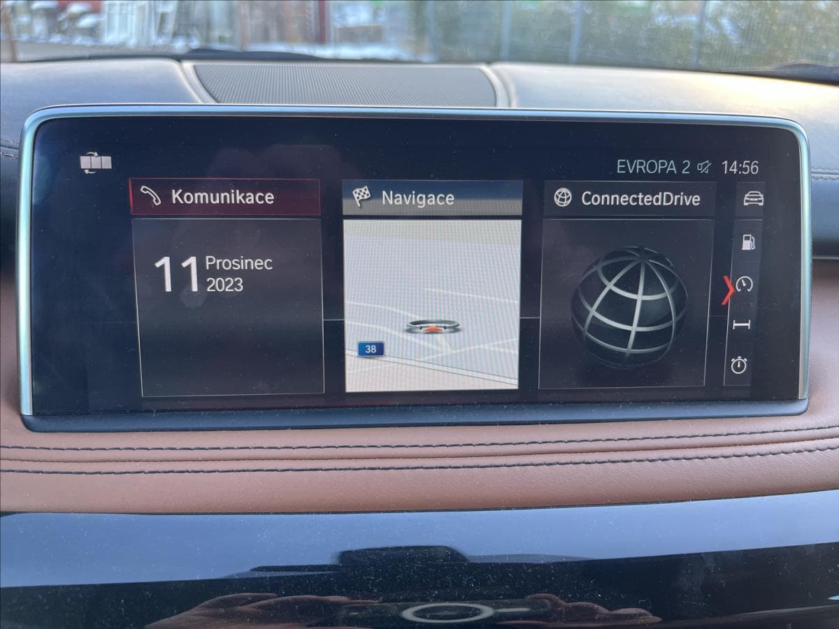 2019 BMW X5 - 16