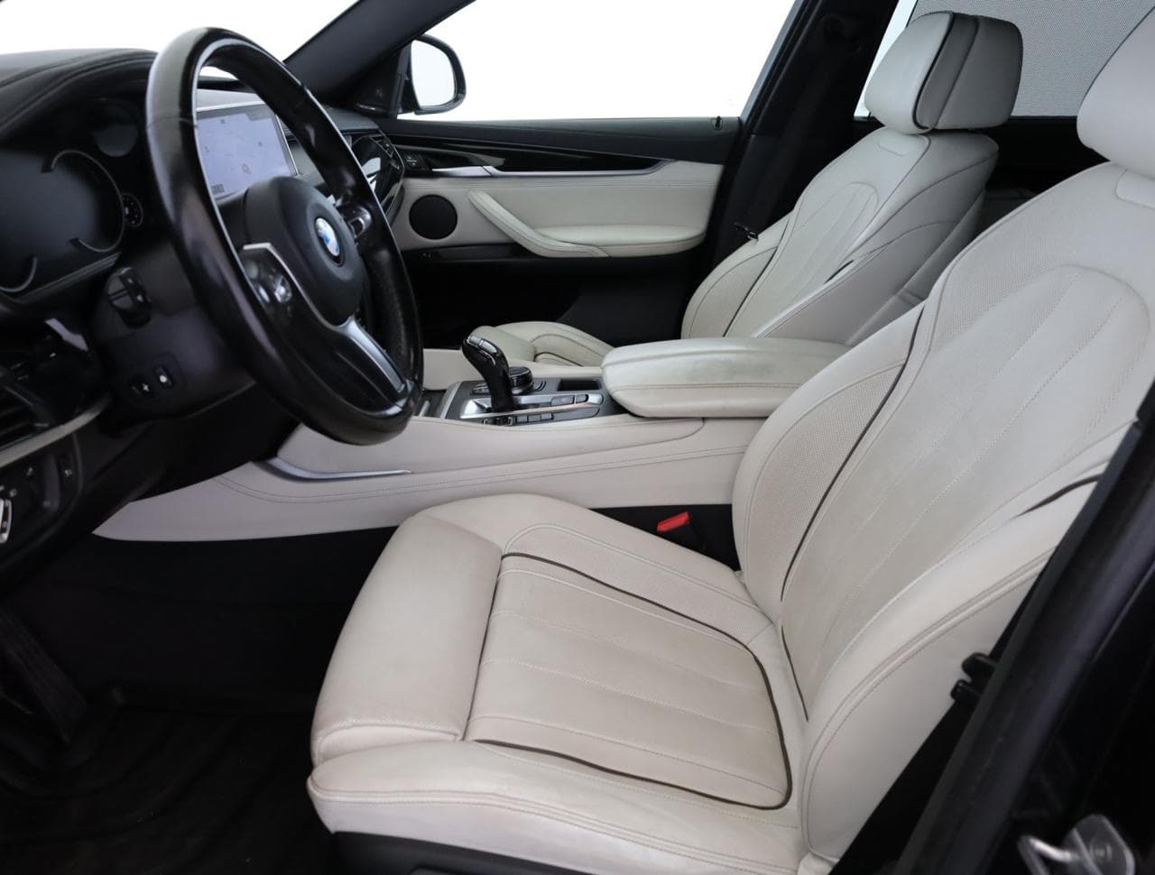 2017 BMW X6 - 13