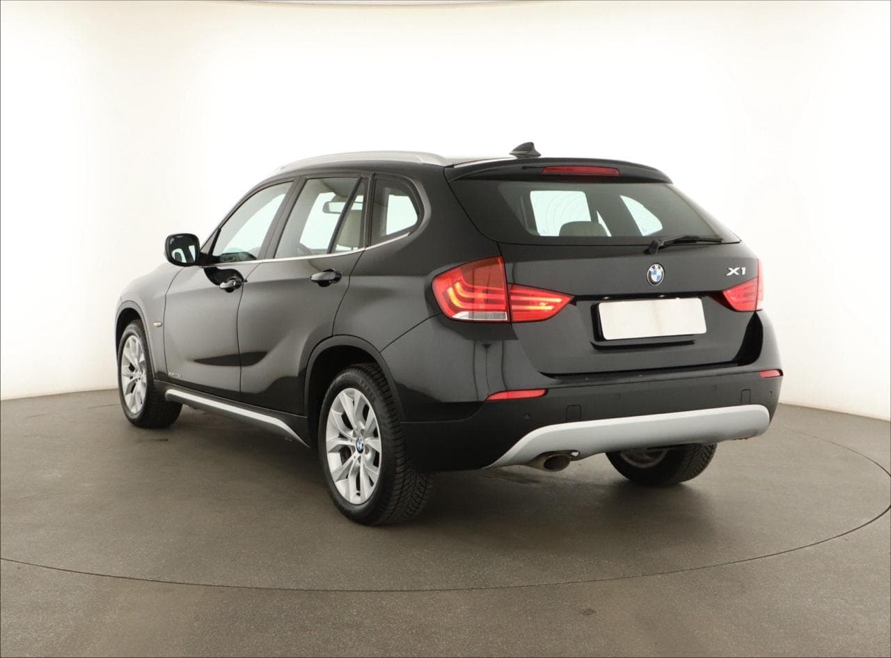 2010 BMW X1 - 5