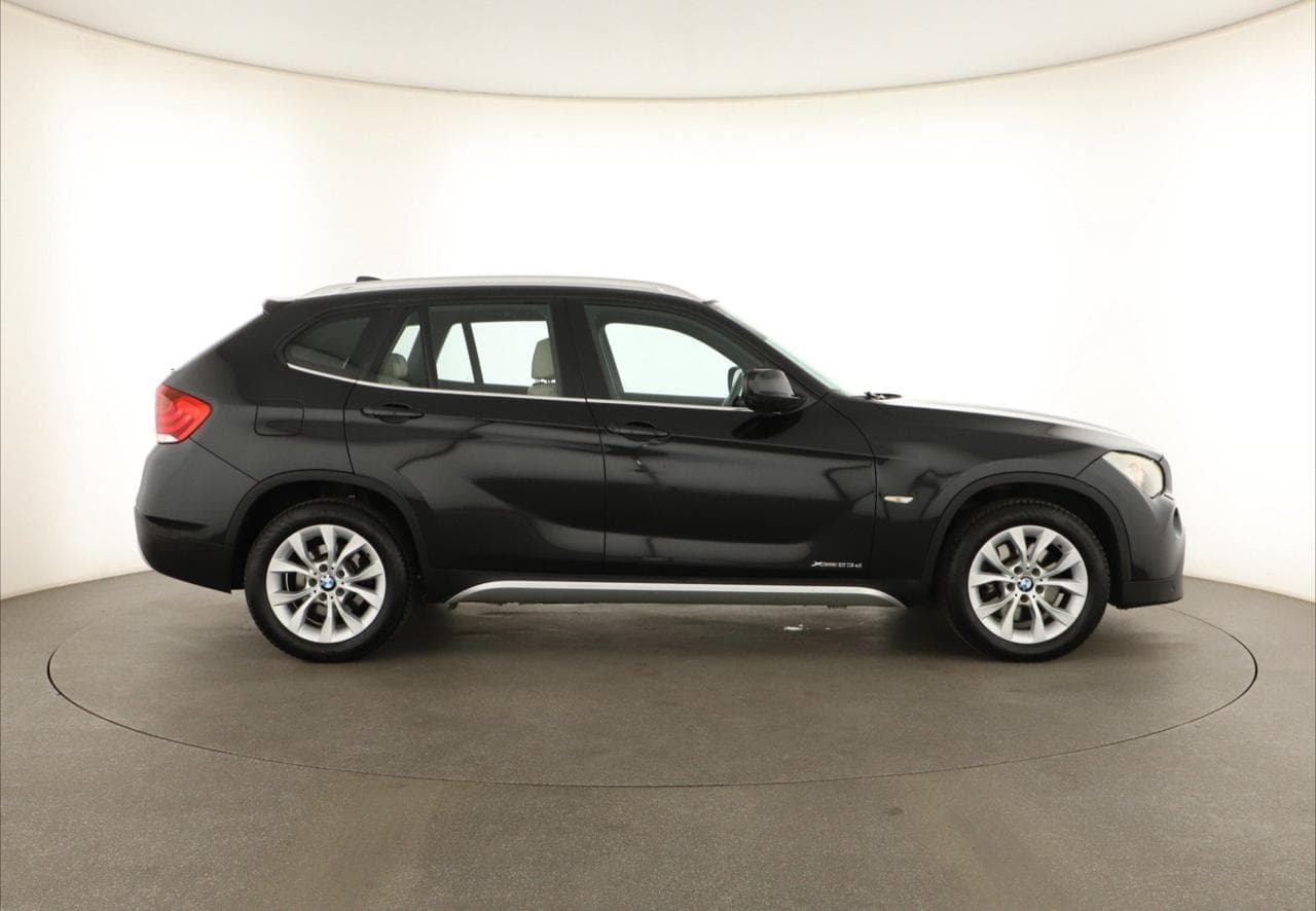 2010 BMW X1 - 8