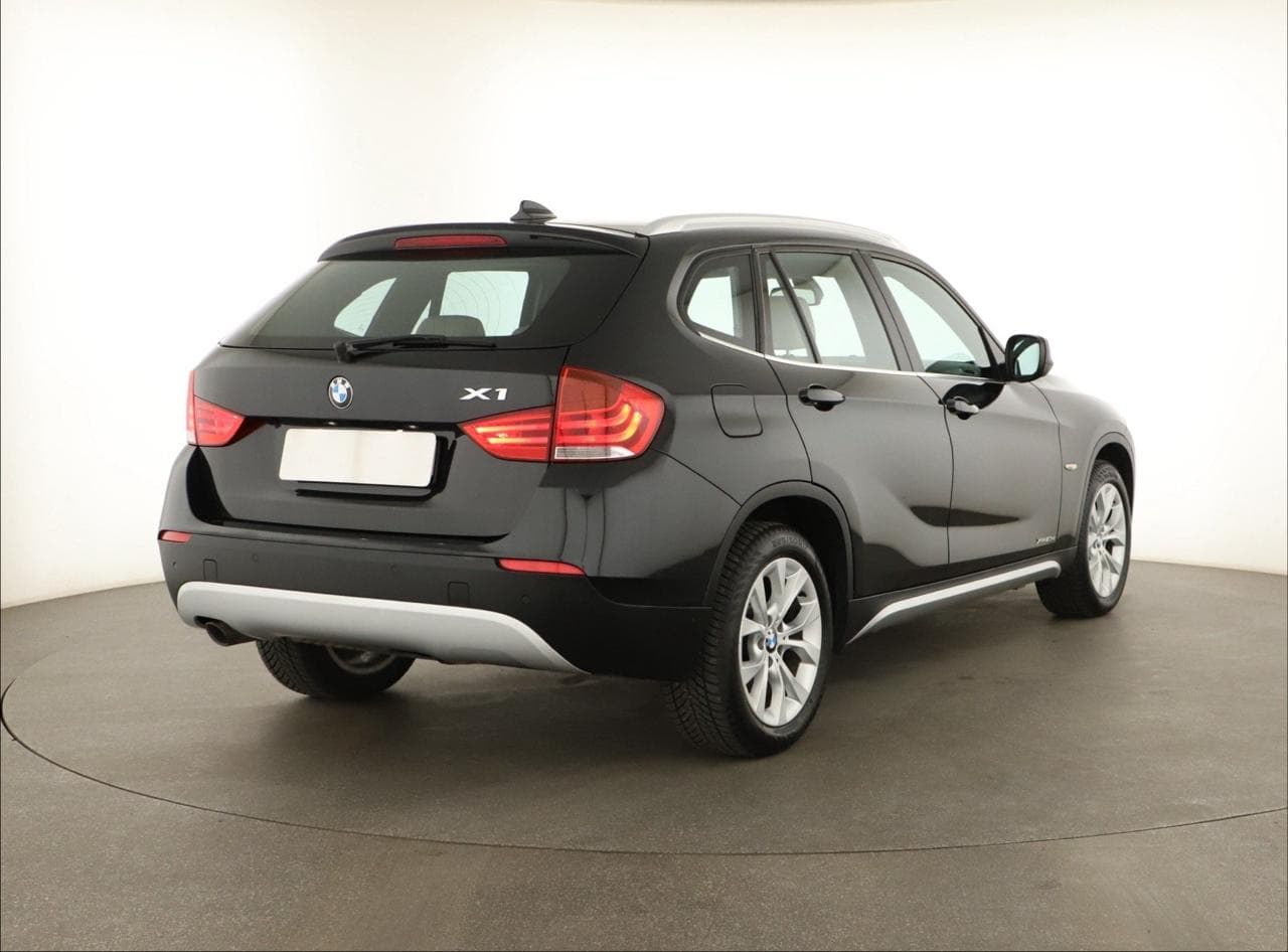 2010 BMW X1 - 7