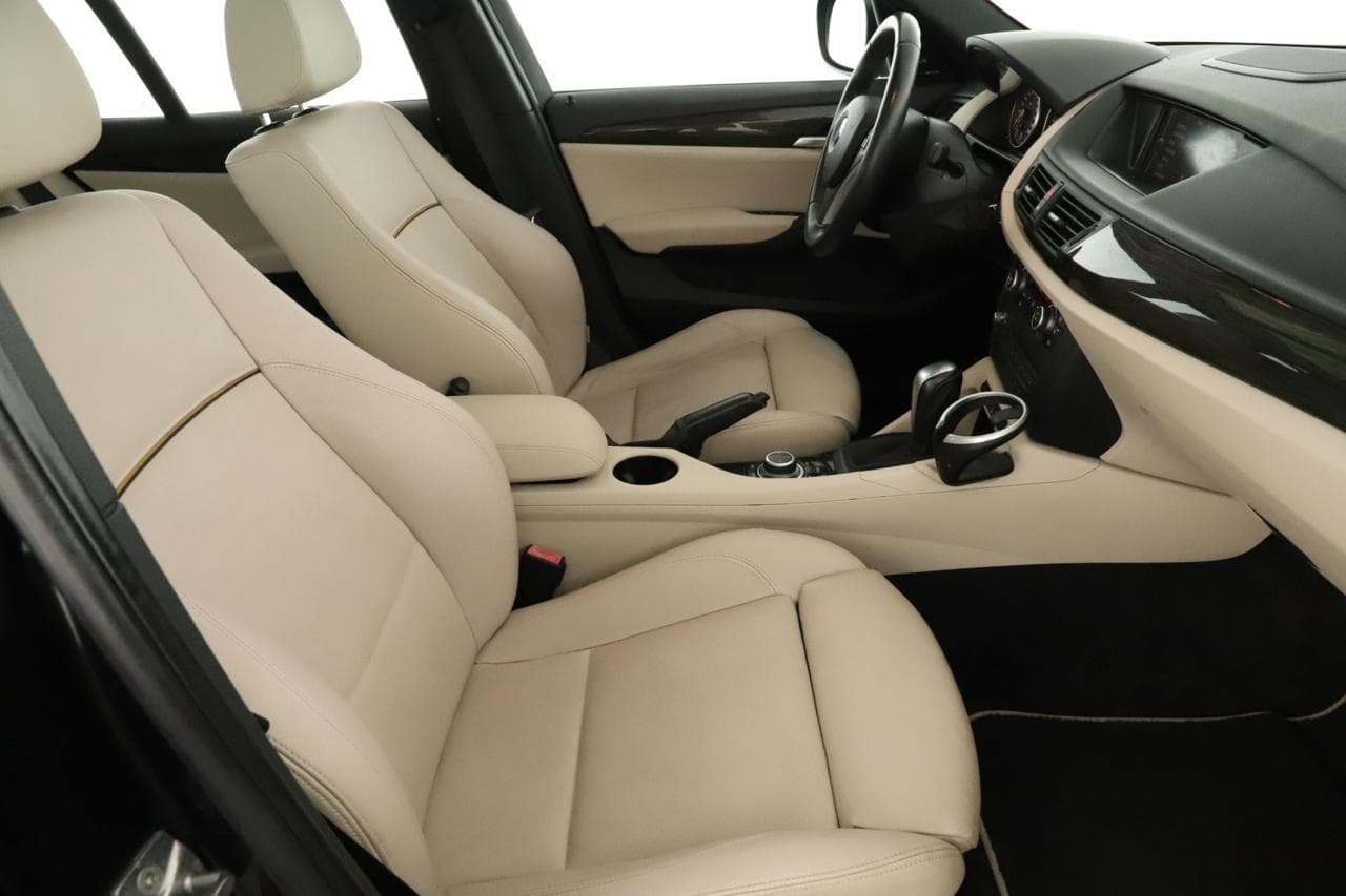 2010 BMW X1 - 10