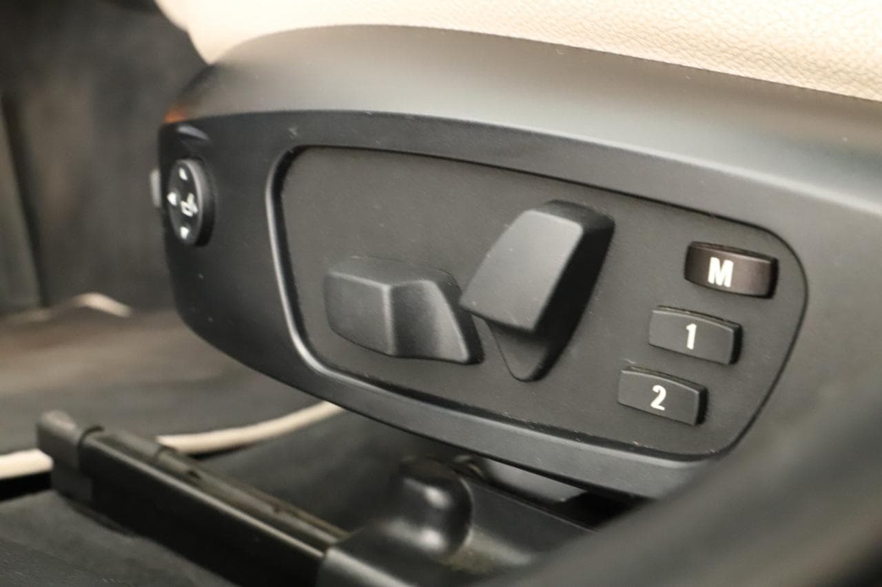 2010 BMW X1 - 16