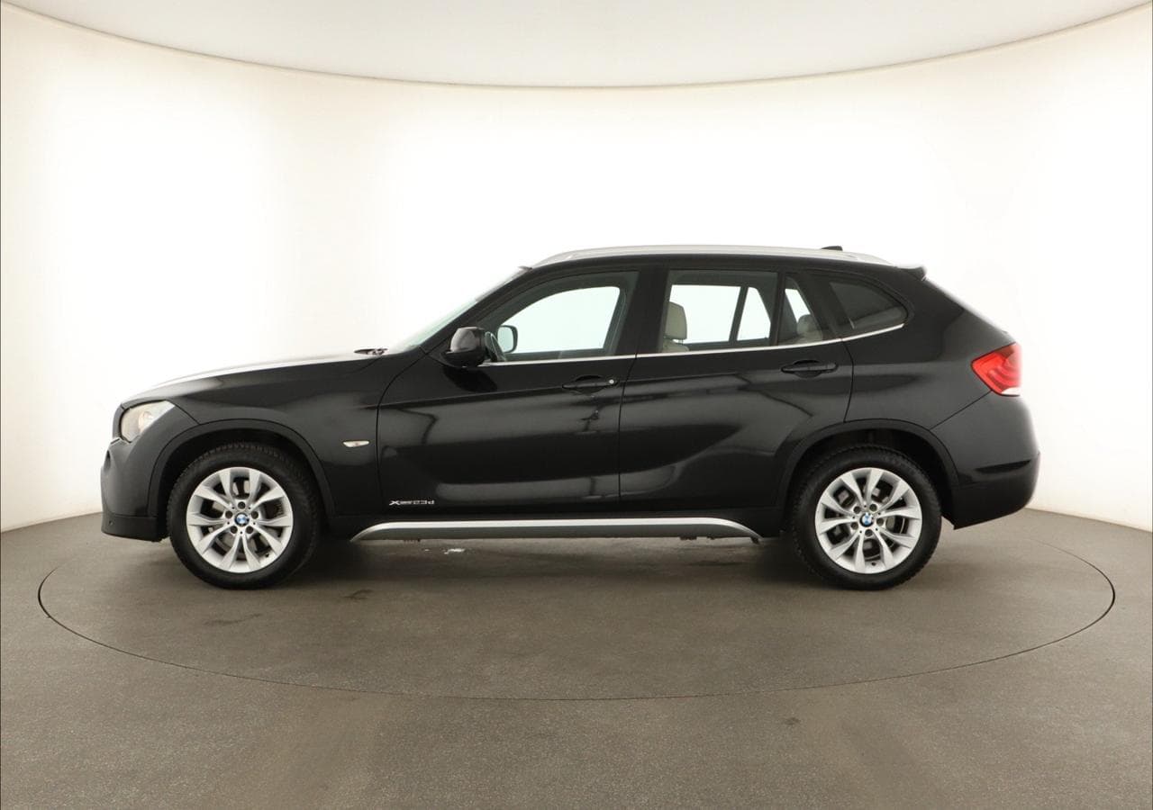 2010 BMW X1 - 4