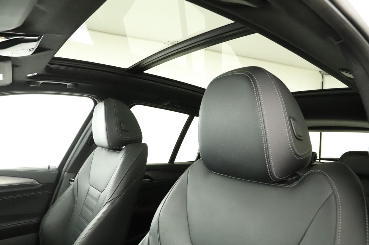 2019 BMW X3 - 16